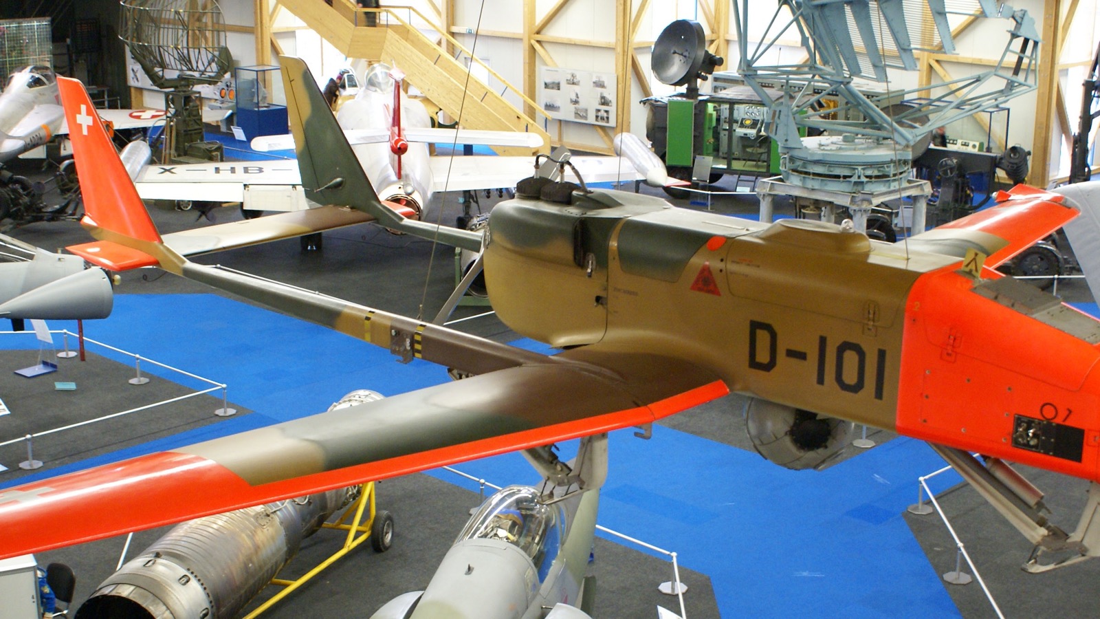 Drone RUAG ADS-90 Ranger exposé au sol